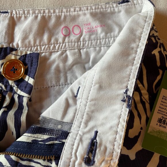Lilly Pulitzer Navy and White Entourage Zebra print 5" Callahan Shorts - Picture 3 of 5